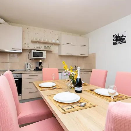 Grafulin شقة Kaštela