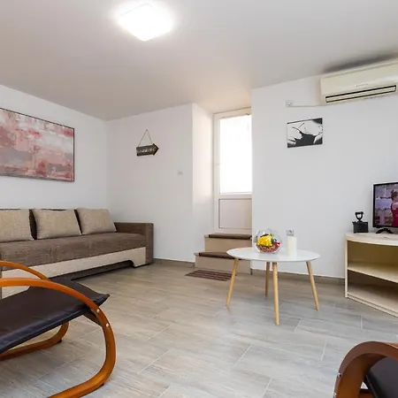 Grafulin شقة Kaštela