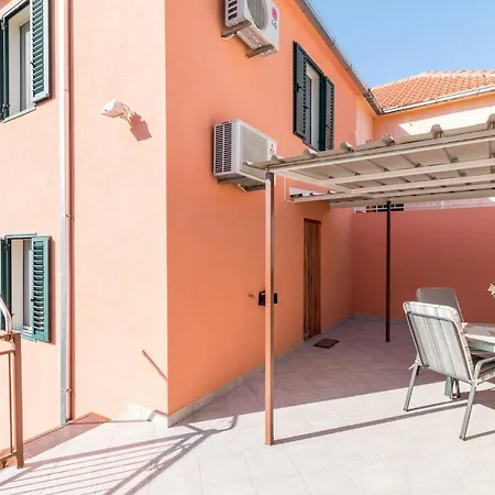 Grafulin Apartment Kastela