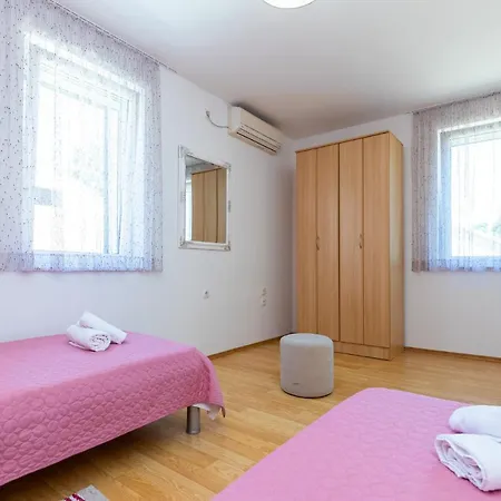 Apartment Grafulin *