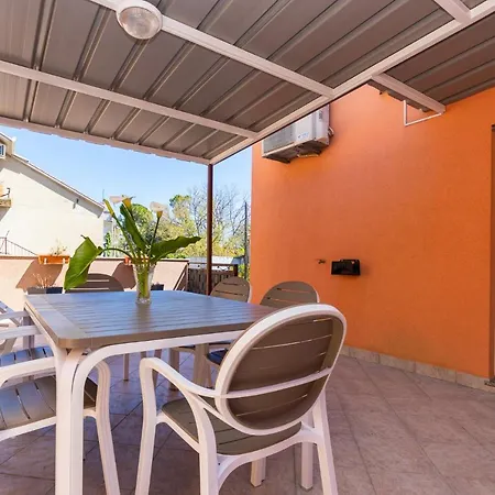 Grafulin Apartament *