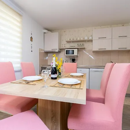Apartment Grafulin